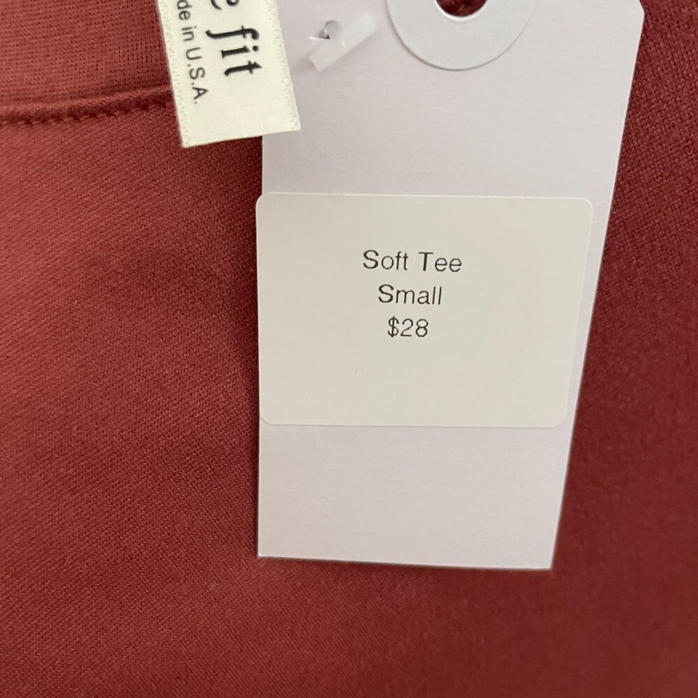 Magic Fit Soft T Women's Small Crewneck T-Shirt Wine Burgundy Made in USA - Picture 6 of 6